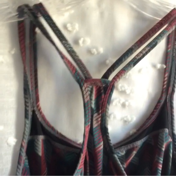 Fabletics Racerback Tank Top Yoga Workout Beach Women Medium green gray burgundy - Picture 7 of 8